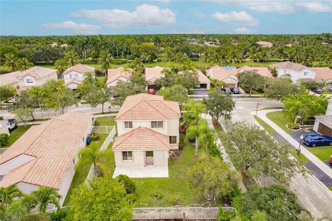 Building Photo - 1326 Majesty Terrace