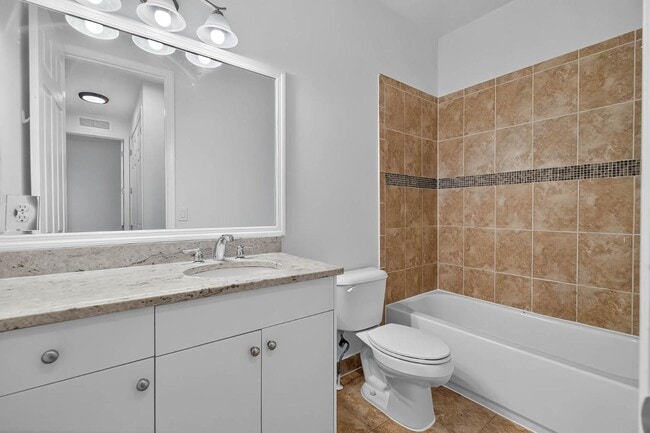 Building Photo - 7651 NW 88th Terrace