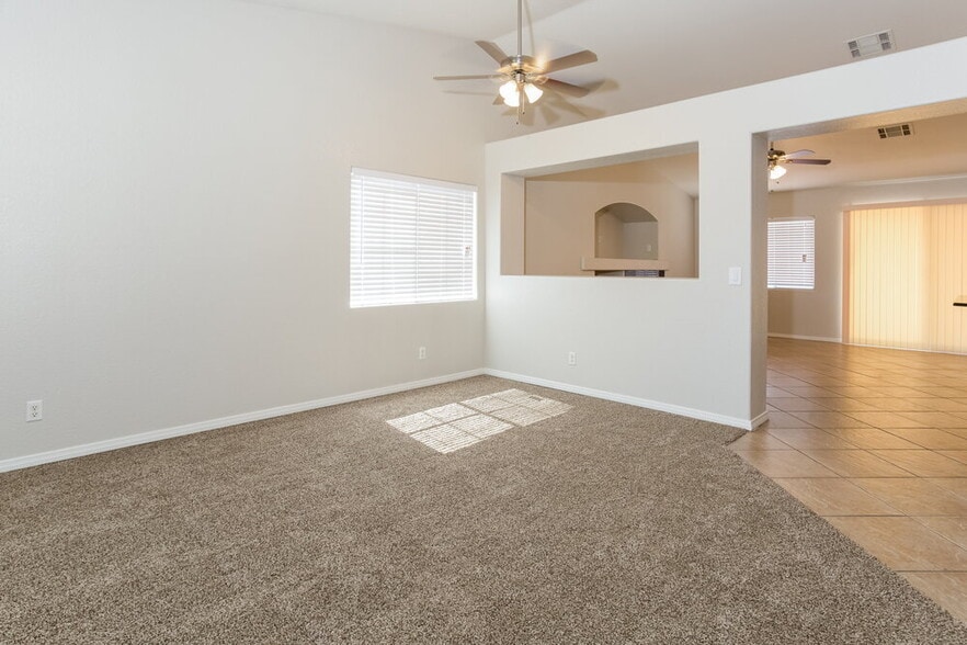 Building Photo - 1205 Spring Breeze Cir