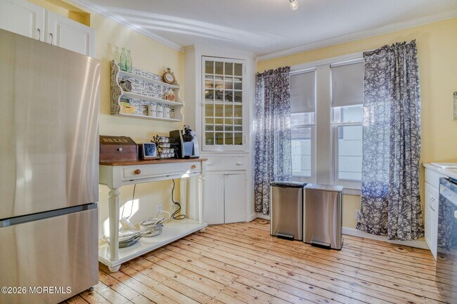 Building Photo - 26 Heck Ave