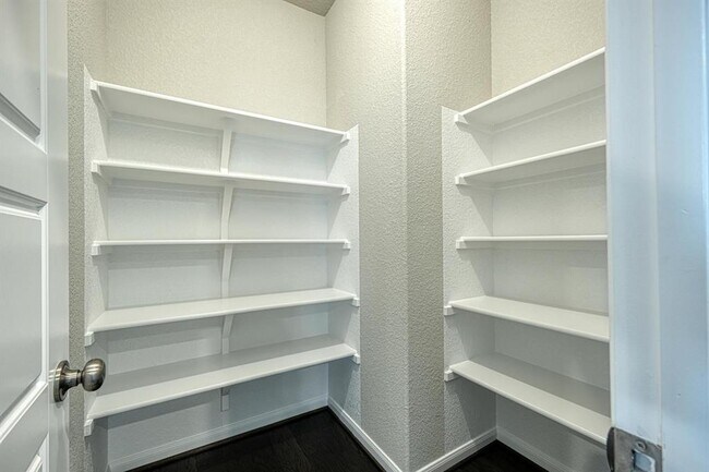 Building Photo - 7631 Europa Ave