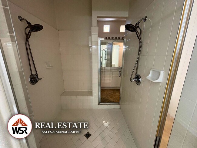 Building Photo - Beautifully upgraded LARGE home with a pool and basketball court in Mockingbird Canyon!