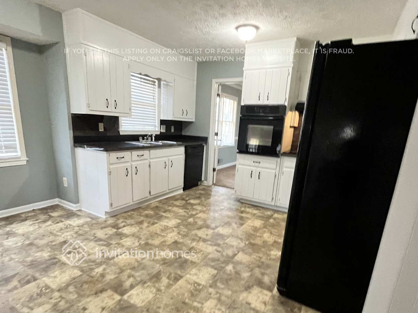 Building Photo - 230 Meadowood Ct