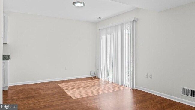 Building Photo - 18531 Bay Leaf Way