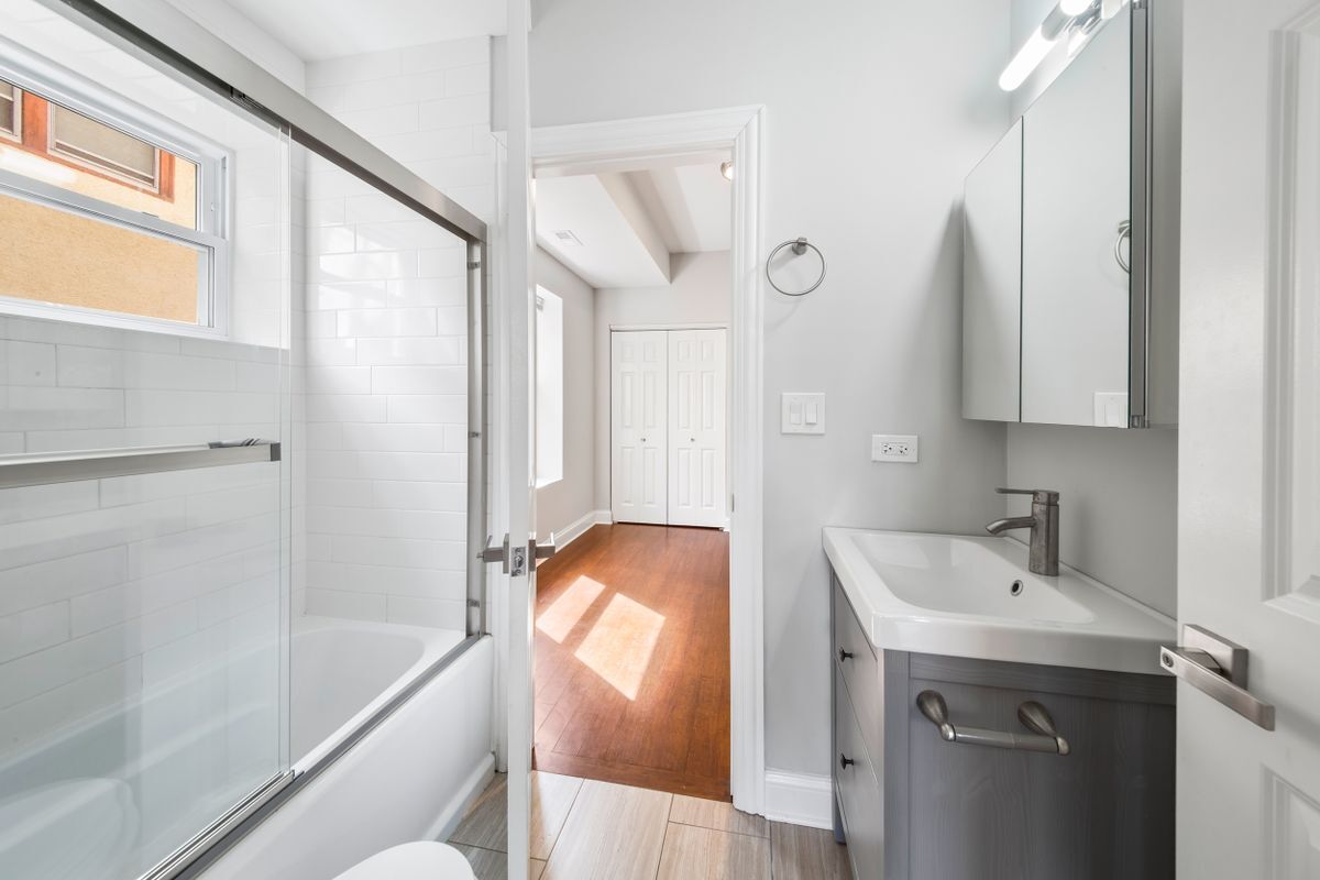 Building Photo - 4637 N Dover St