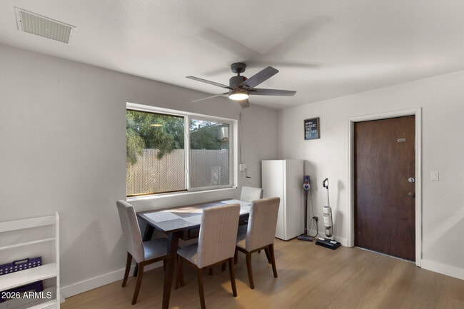 Building Photo - 2208 E Contessa Cir