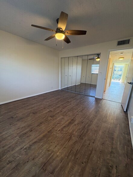 Building Photo - 1441 N Atlantic Ave