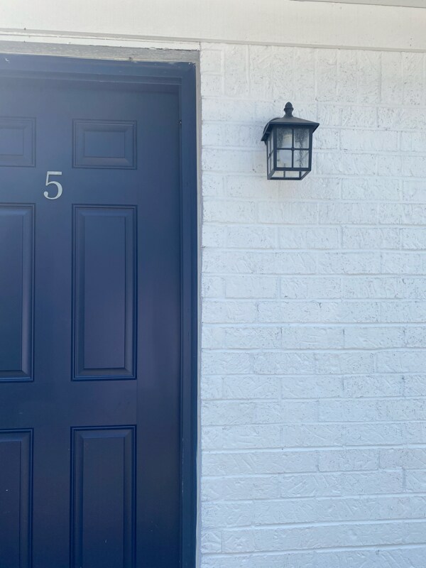 Building Photo - 10163 Guidy Ln