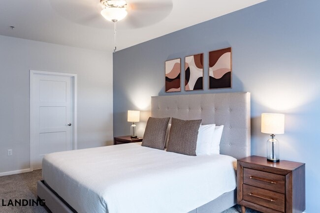 Building Photo - 2023 N Broadmoor Ave