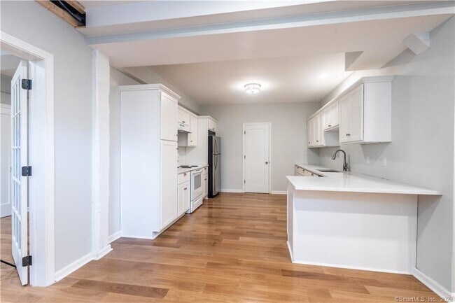 Building Photo - 55 Cider Mill Ln