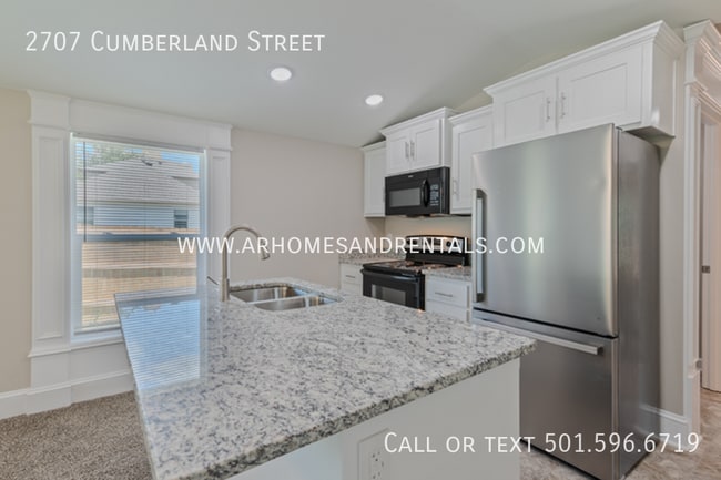Building Photo - 2707 S Cumberland St