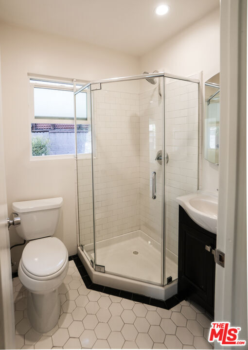 Building Photo - 2847 Pyrites St