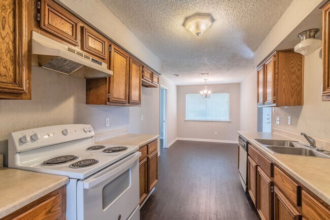 Building Photo - 6722 Loch Bruceray Dr