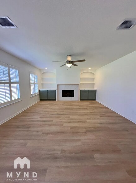 Building Photo - 2317 Loquat Ln