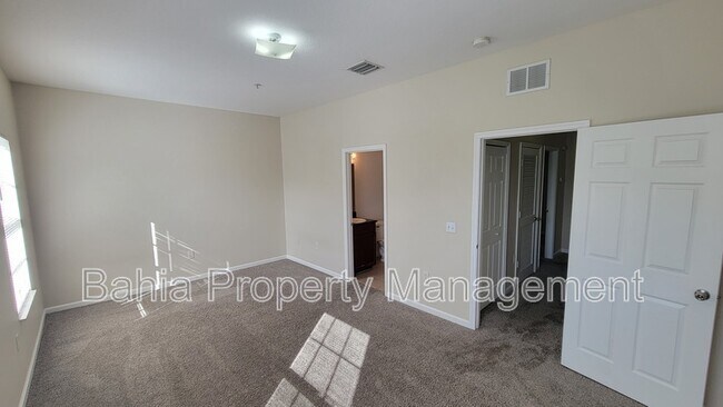 Building Photo - 6054 Gibson Ave