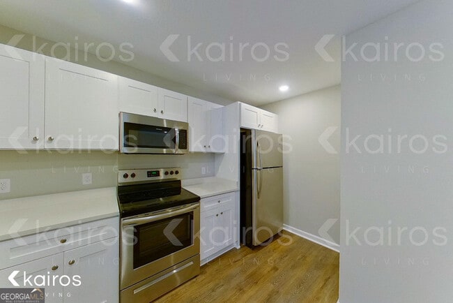 Building Photo - 148 Cottage Grove Rd