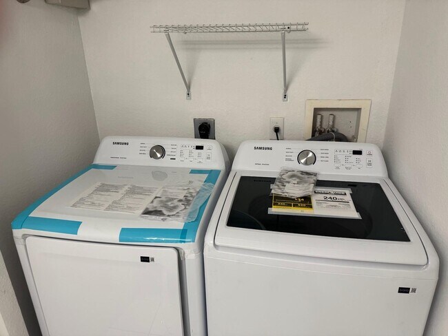 Building Photo - 15410 SW 284th St