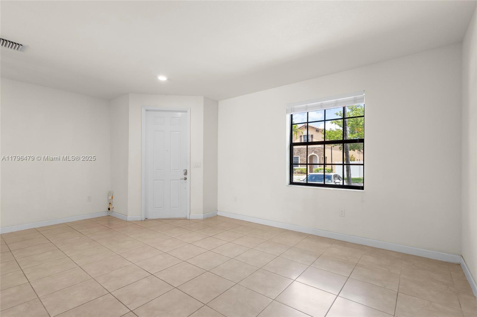 Building Photo - 9314 W 33rd Ln