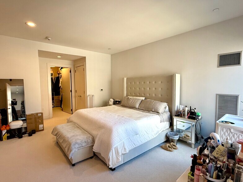 Building Photo - 500 Atlantic Ave