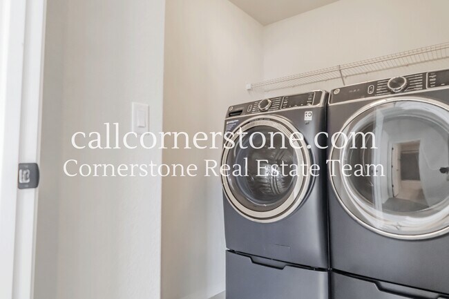 Building Photo - 8782 Beaverhead Cir