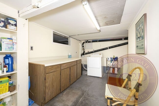 Building Photo - Potrero Hill - 3 BR, 2.5 BA House 1,388 Sq. Ft. - 3D Virtual Tour, Large Private Yard