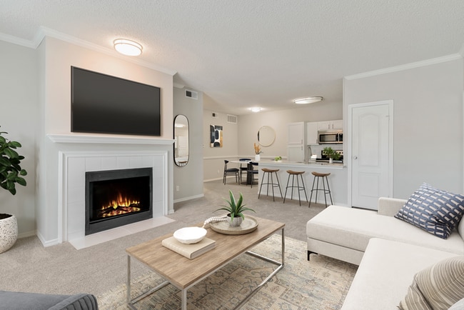 Building Photo - Estates at Las Colinas