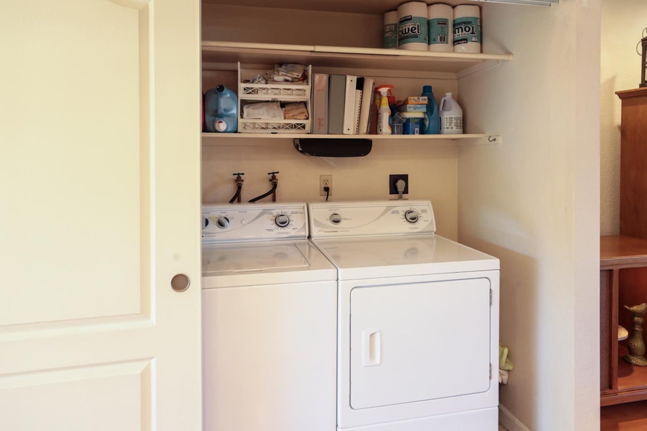 Building Photo - 1248 Crescent Ter