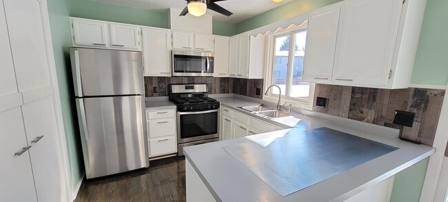 Building Photo - 4020 2nd Pl NW