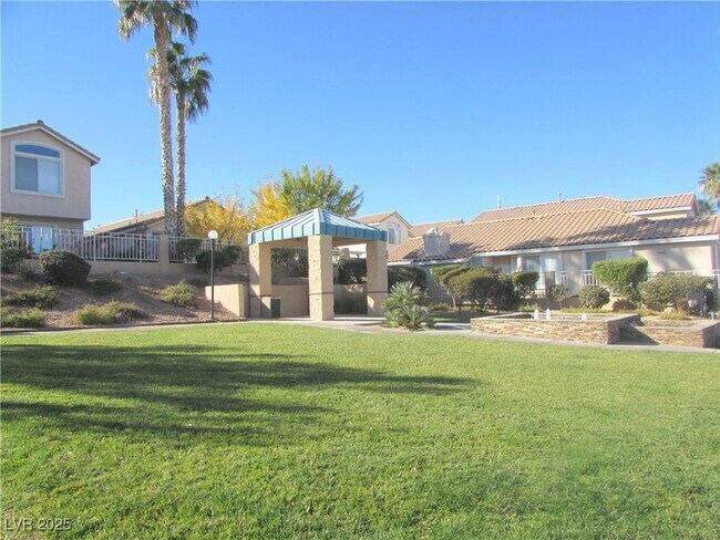 Building Photo - 2185 Polynesia Cir