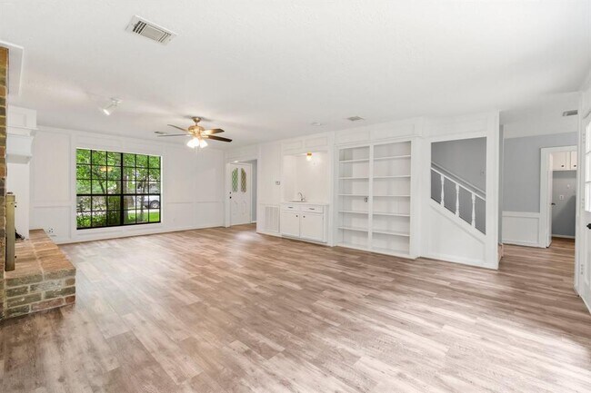 Building Photo - 29 W Torch Pine Cir