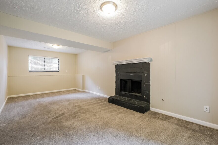 Building Photo - 4910 Brookstone Pkwy