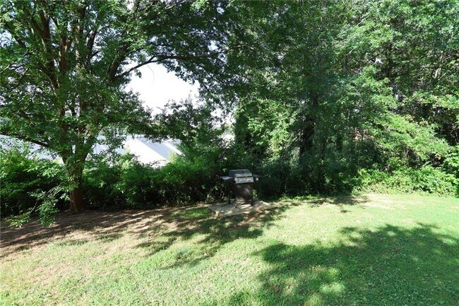 Building Photo - 7116 Blairs View Dr