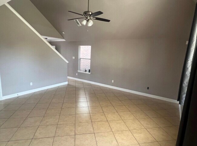 Building Photo - 10510 Linsley Lane