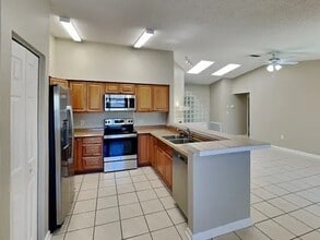 Building Photo - 285 Millstone Dr