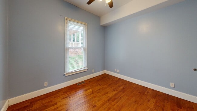 Building Photo - 1644 Forest Ave