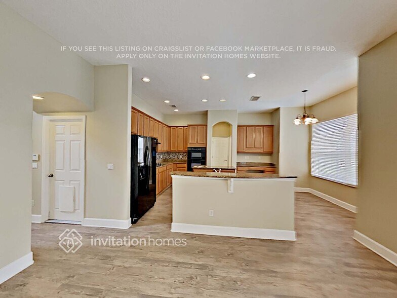 Building Photo - 638 Johns Landing Way