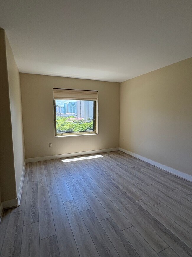 Building Photo - Envelope Yourself in Luxury at The Watermark Waikiki