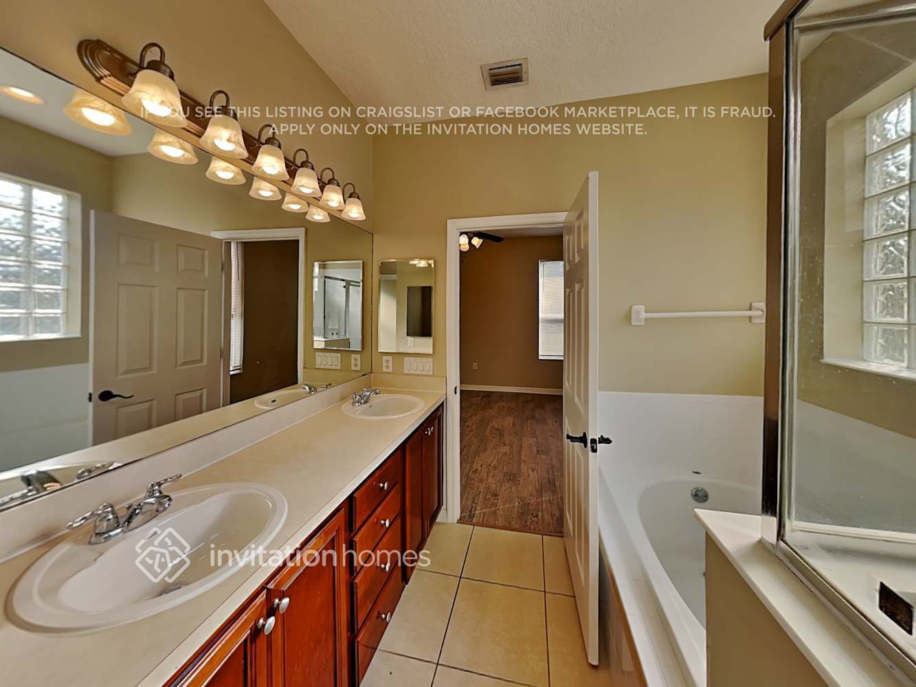 Building Photo - 13540 Biscayne Grove Ln
