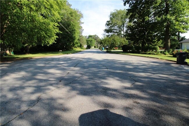 Building Photo - 979 Chestnut Oak Ct