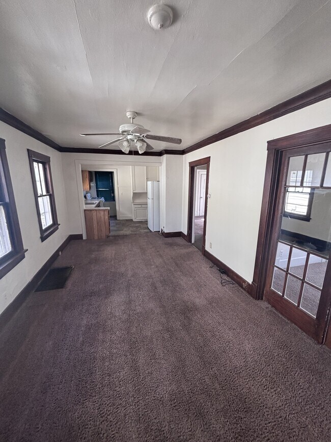 Building Photo - 2222 N Ellis St