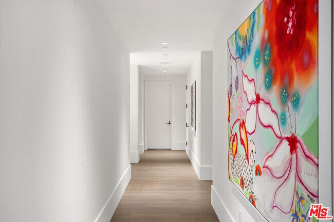 Building Photo - 8420 W Sunset Blvd