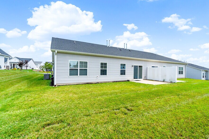 Building Photo - 6531 Knob Creek Dr