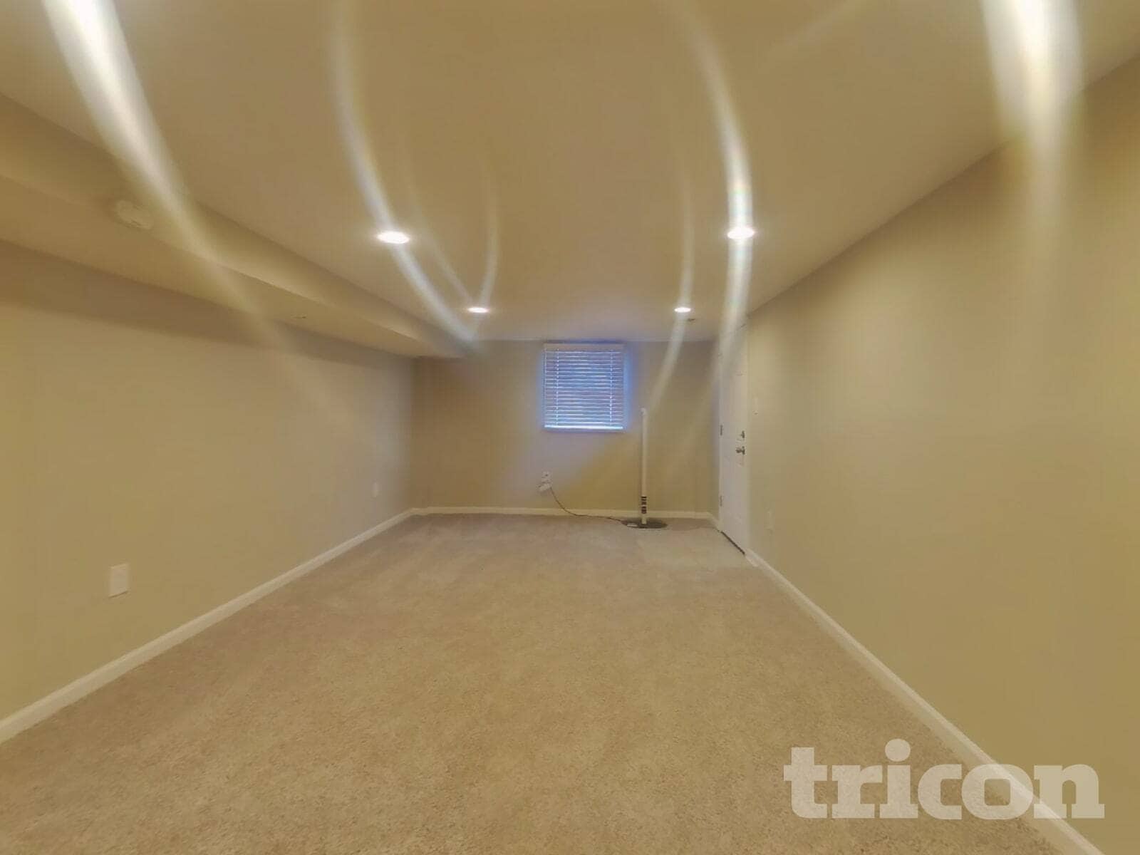 Building Photo - 7700 Mane Ln