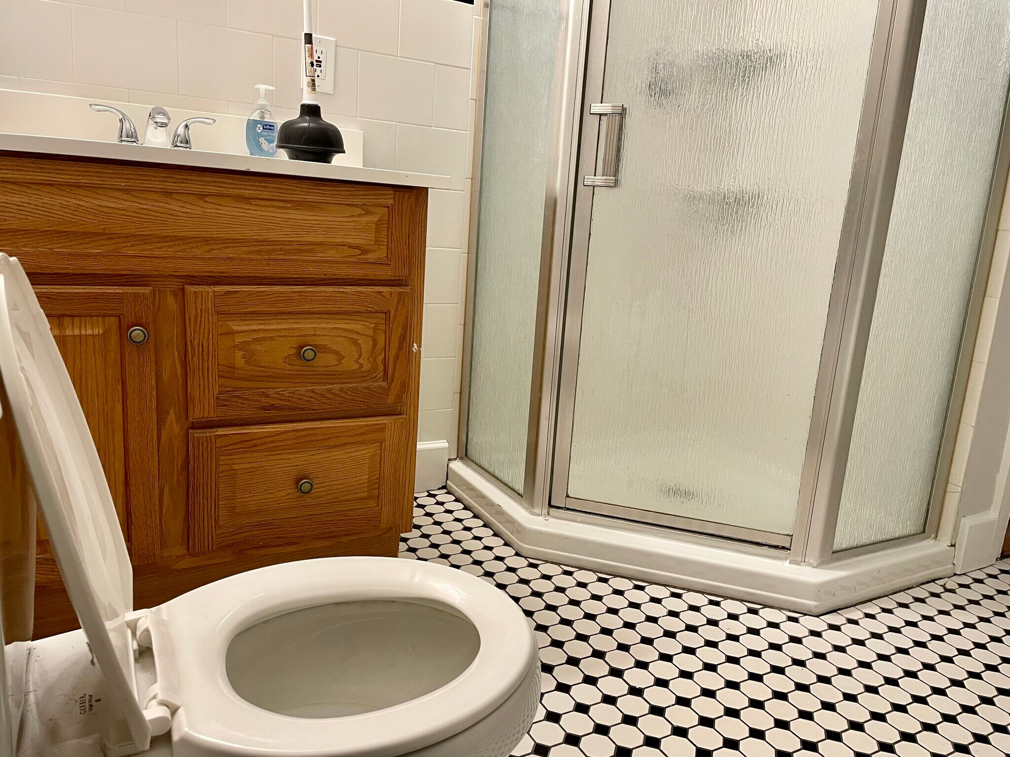 Building Photo - 93 Hungerford St