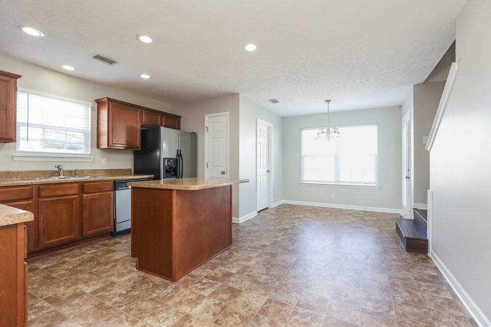 Building Photo - 3734 Chipara Dr