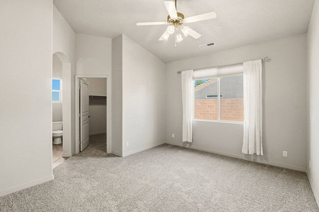 Building Photo - 2144 W 1050 N