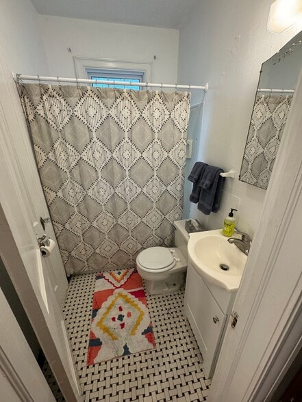 Building Photo - 1710 Ohio Ave