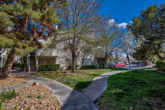Building Photo - 3060 Casey Dr