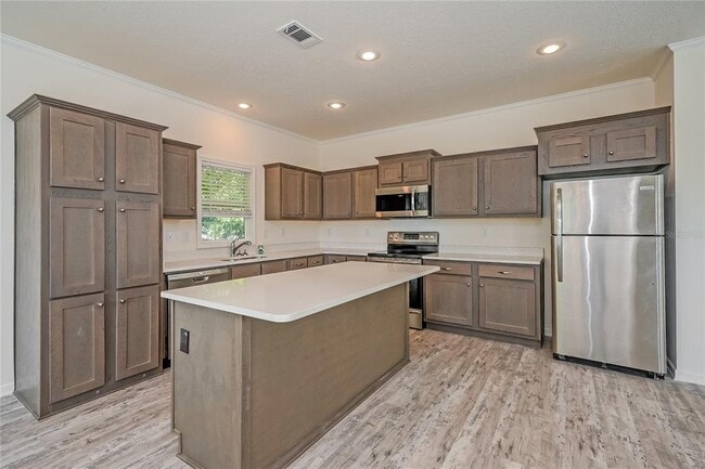 Building Photo - 6737 48th Ave N