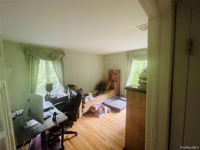 Building Photo - 194 Westchester Ave